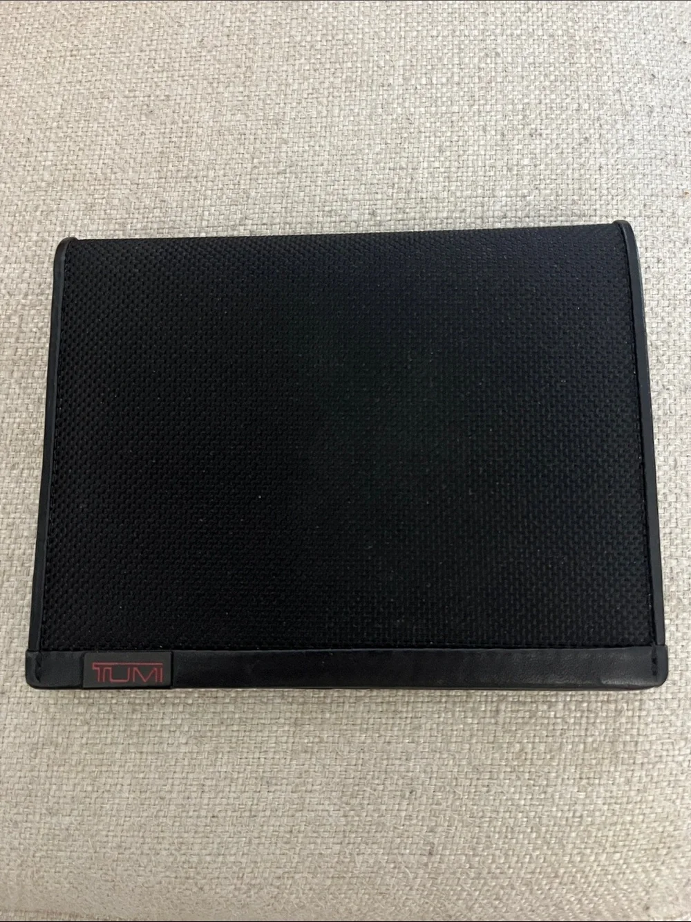 Men’s TUMI wallet Black Textured & leather Travel Organizer cards money ID